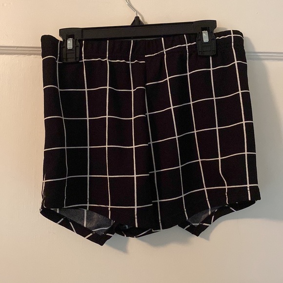 Shein checkered skort - Picture 2 of 3
